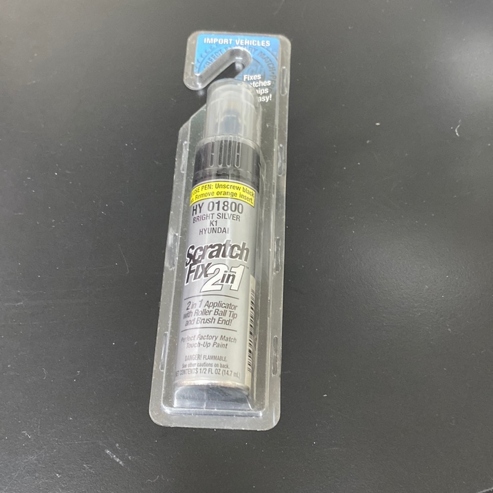Auto touch up paint HY 01800